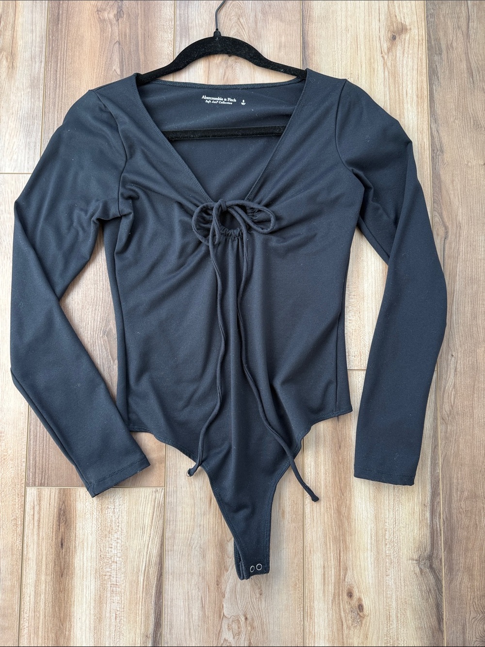 Abercrombie & Fitch Black Long-Sleeve Tie-Front V-Neck Bodysuit